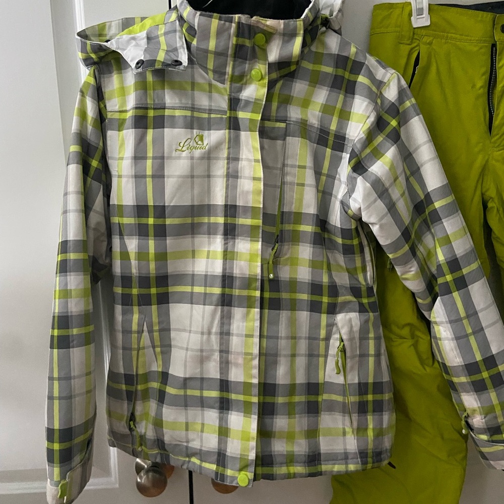 Snow jacket size small/petite